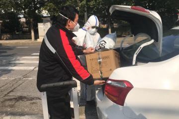 奔走在疫情下的快遞小哥，被順風連升三級