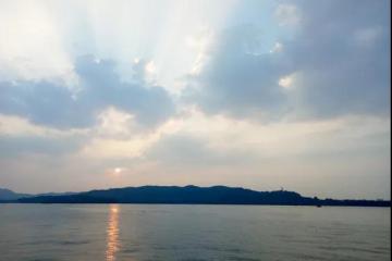 三大姿勢(shì)解鎖，無人機(jī)成為捕魚小能手
