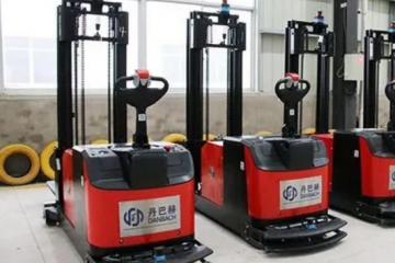 叉車AGV助力制造企業(yè)倉儲物流智能化升級